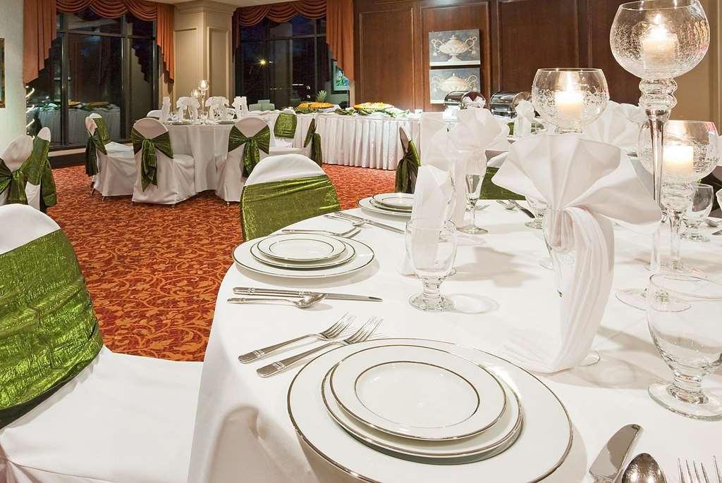 Ramada By Wyndham Minneapolis Airport - Eagan Konforlar fotoğraf
