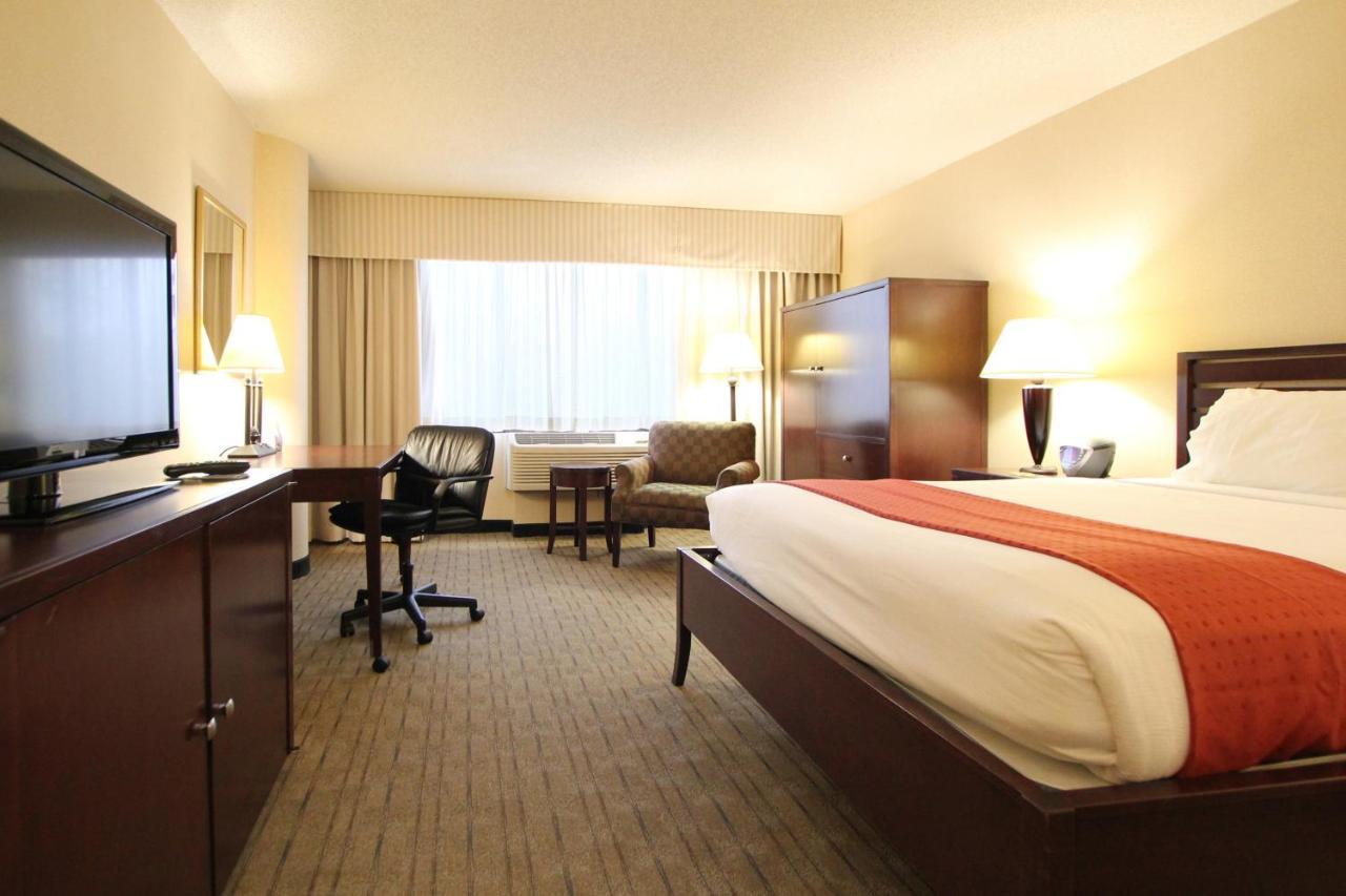 Ramada By Wyndham Minneapolis Airport - Eagan Dış mekan fotoğraf